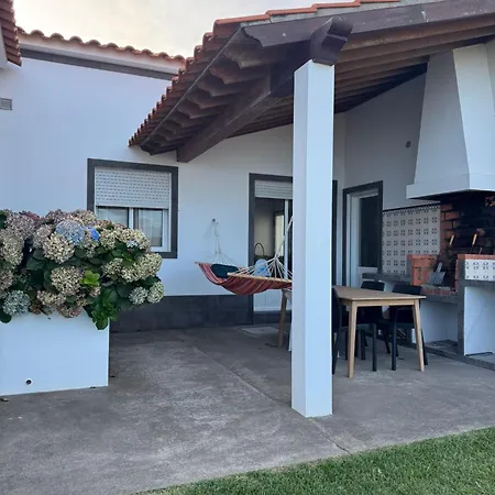 Casa Do Ilheu * ヴィラ・フランカ・ド・カンポ